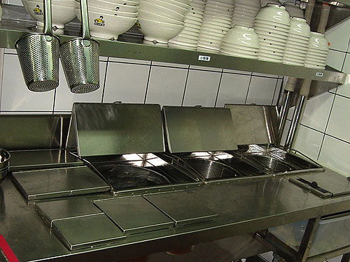 不銹鋼廚具首選英華廚房設備